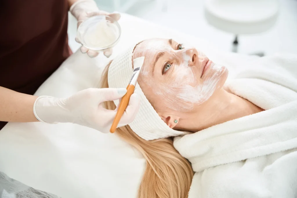 Dermaplaning e maschera purificante, Hello Beauty Roma